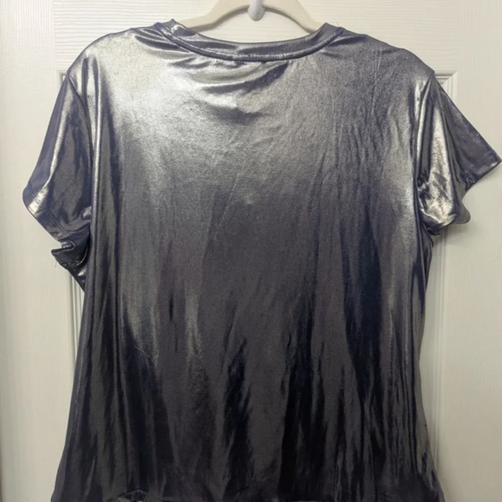 Metallic Silver Short Sleeve Women’s Top - Picture 4 of 5
